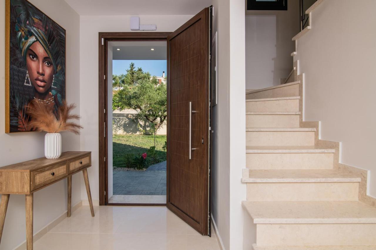 Valentino Luxury Villa Plános Esterno foto